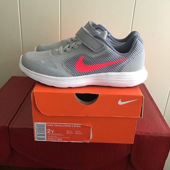 girls running shoes size 3